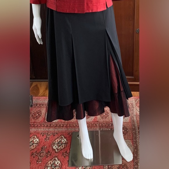 Black 96% fine wool skirt at knee length with four long pleaded sexy slits US 12 - Picture 10 of 13